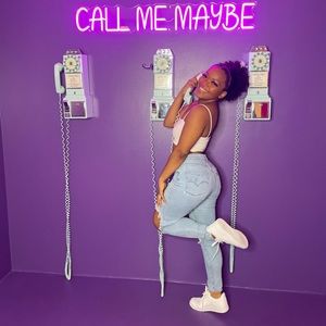 Meet your Posher, Desiree